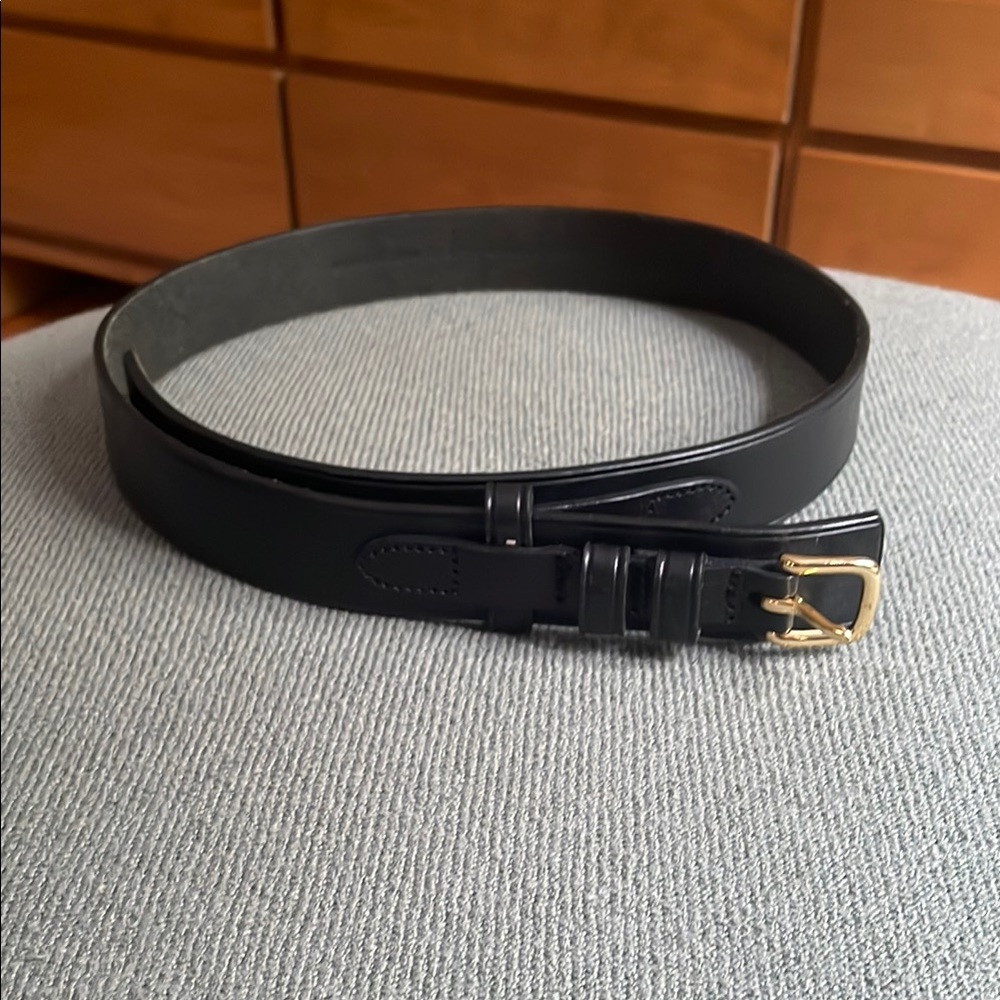 Brooks Brothers Black Leather Gold Belt Women size small smooth adjustable thin